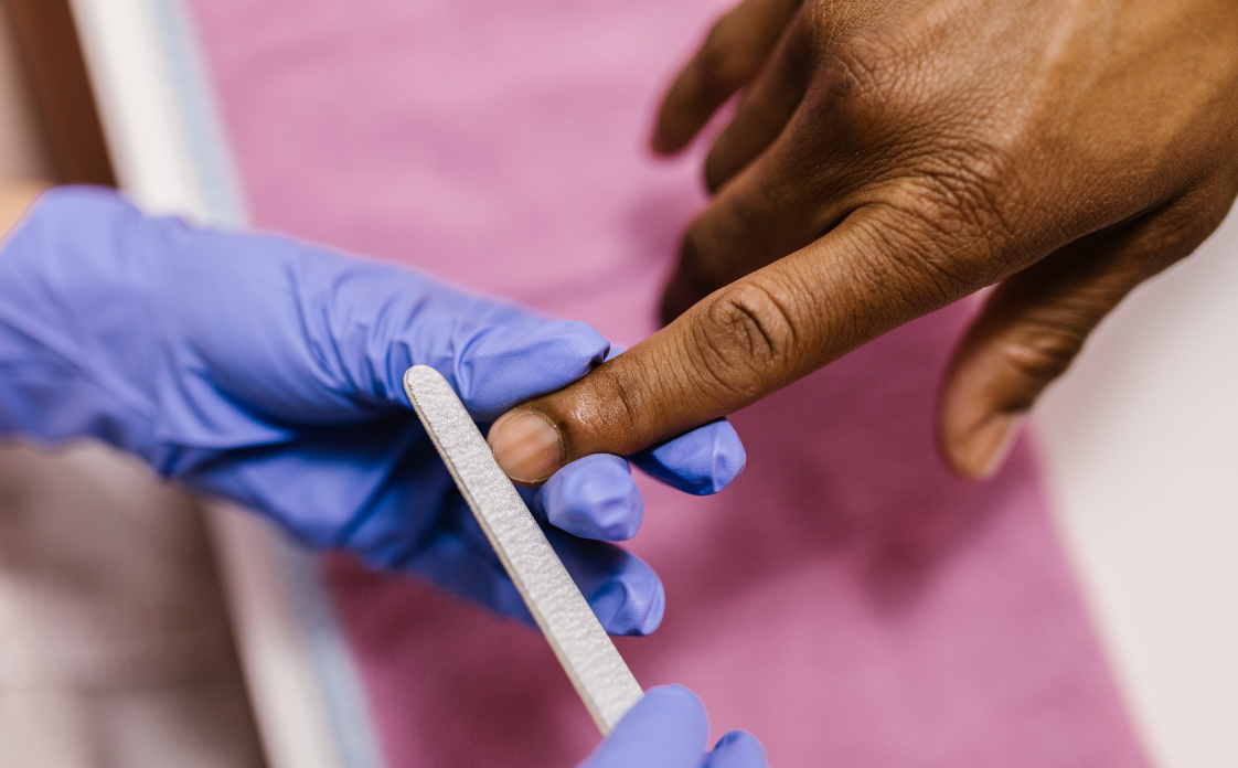 Removing gel nails