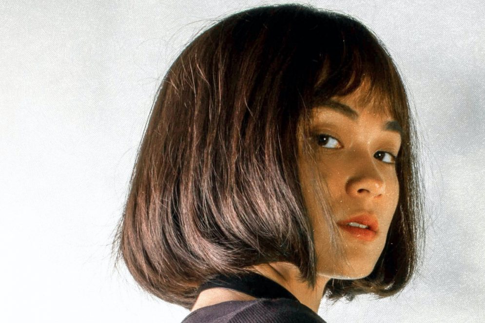 Curved bob