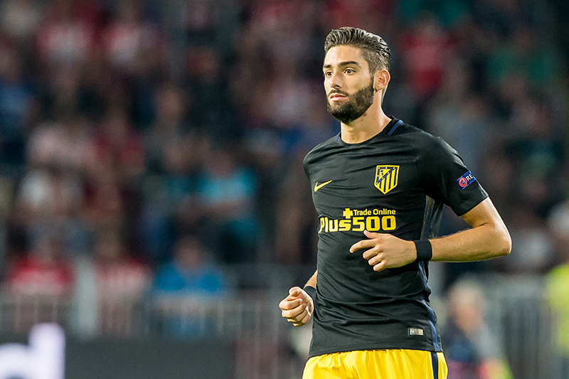 Fryzury piłkarzy - Yannick Carrasco