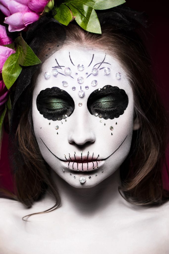 Meksykański makijaż na Halloween - Santa Muerte