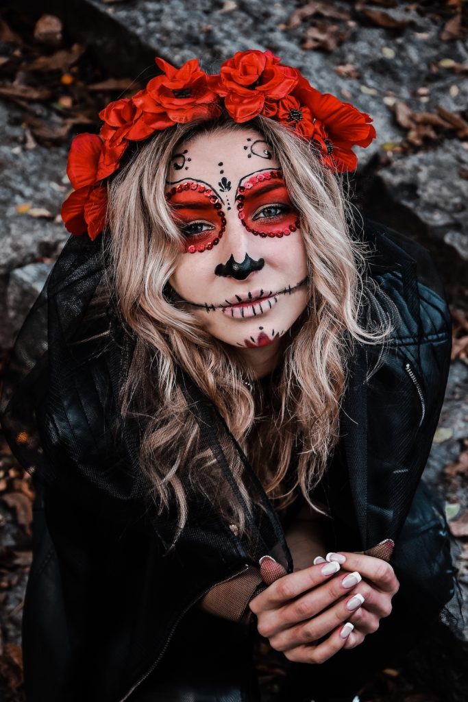 Meksykański makijaż na Halloween - Santa Muerte