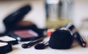 Beautyblender wyjęty z kosmetyczki