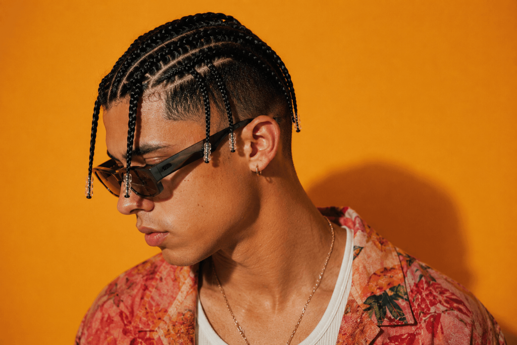 trenzas, accesorios y espíritu festival