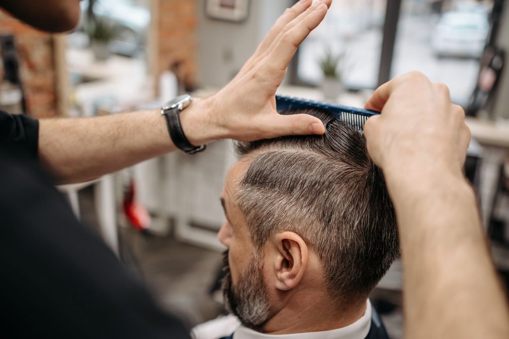 Top-Rated Men’s Haircut Places & Grooming Lounges in Miami, FL: 2026 District Directory